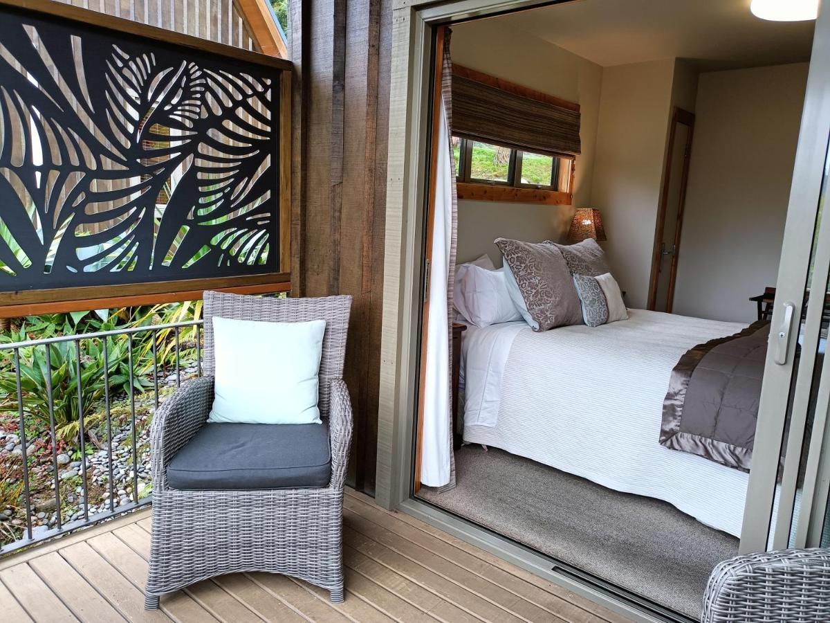 Riverstone Retreat Karamea Экстерьер фото